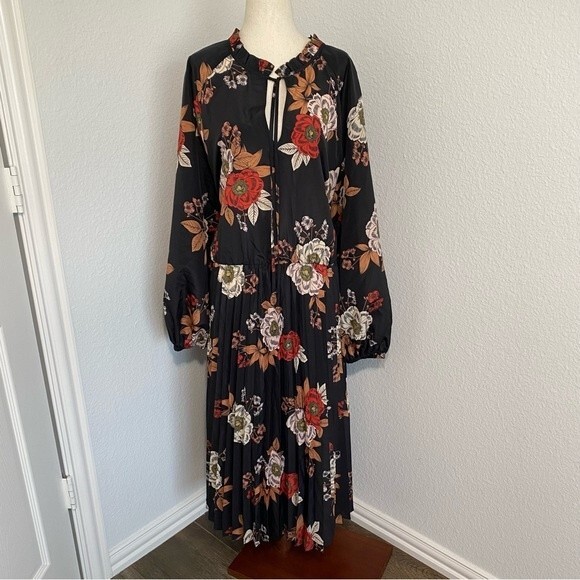 NWOT Eloquii Dress Floral Ruffle Cut Out Tie Neck Accent Black Red Size 22 - Picture 1 of 10
